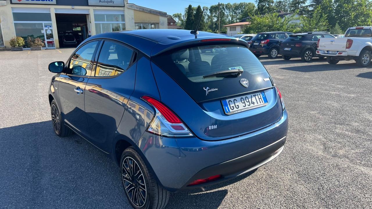 Lancia Ypsilon 1.0 FireFly 5 porte S&S Hybrid Alberta Ferretti