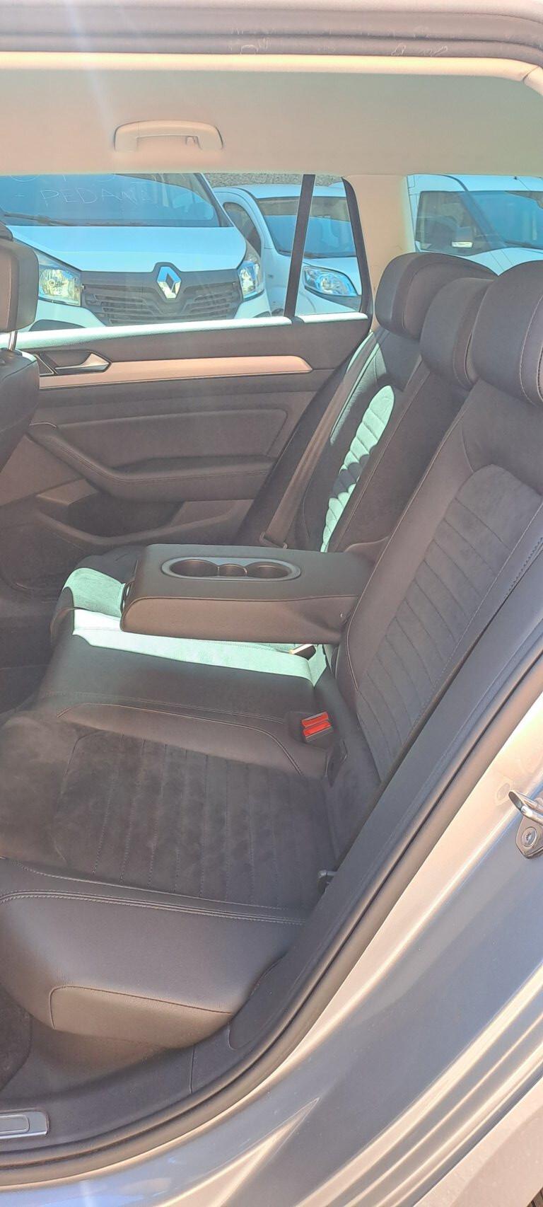 Volkswagen Passat 2.0 TDI DSG Highline BlueMotion Technology-KIT DISTRIBUZIONE GIA' ESSEGUITO!