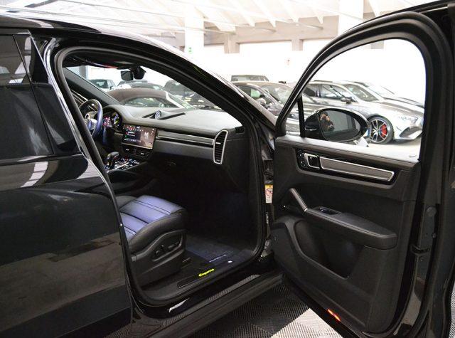 PORSCHE Cayenne Coupé 3.0 V6 E-Hybrid Platinum Edition Iva Esposta