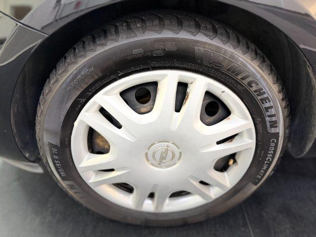 OPEL Corsa 1.2 5 porte Innovation
