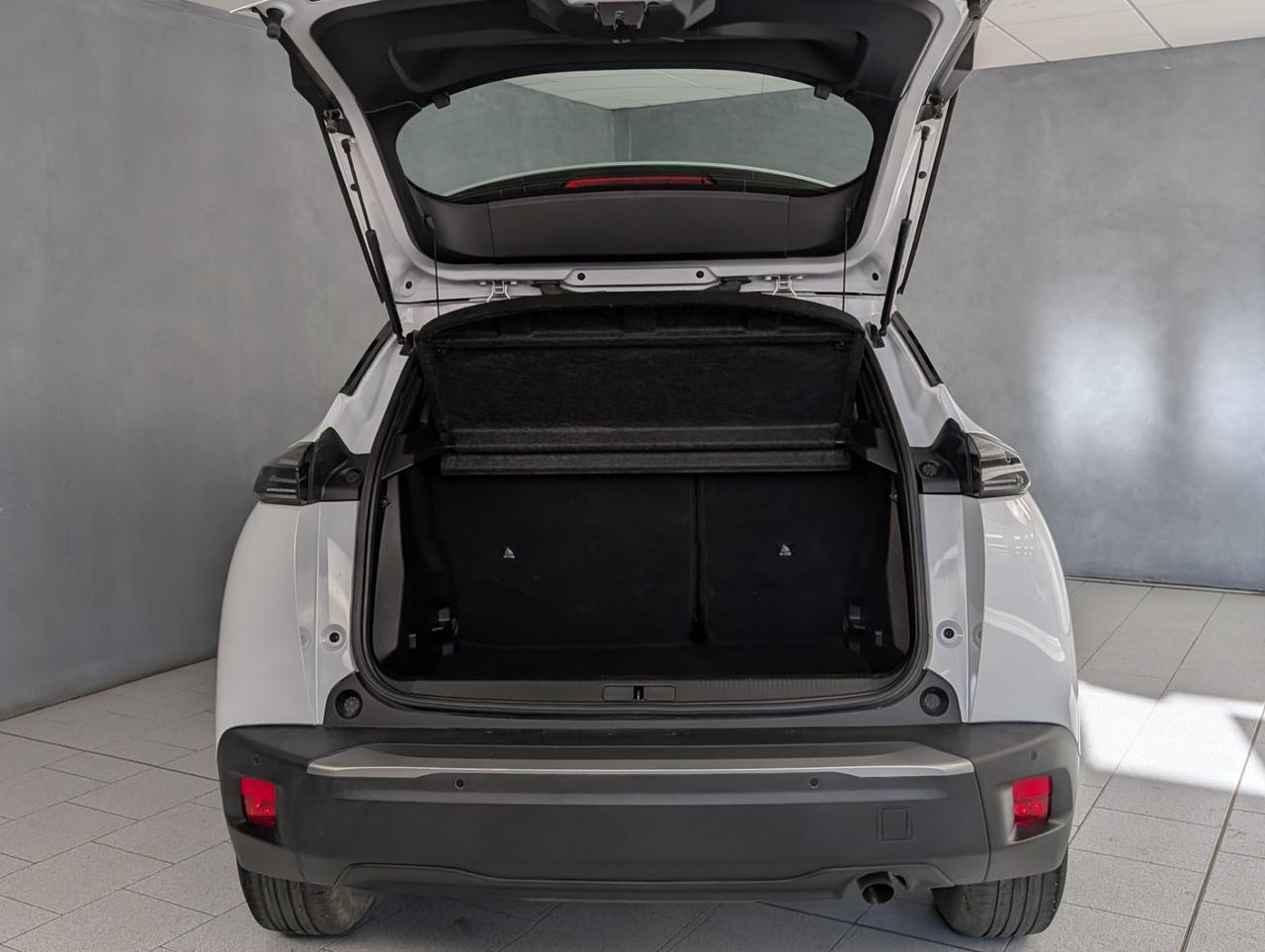 Peugeot 2008 1.2 puretech 100cv Active Restyling