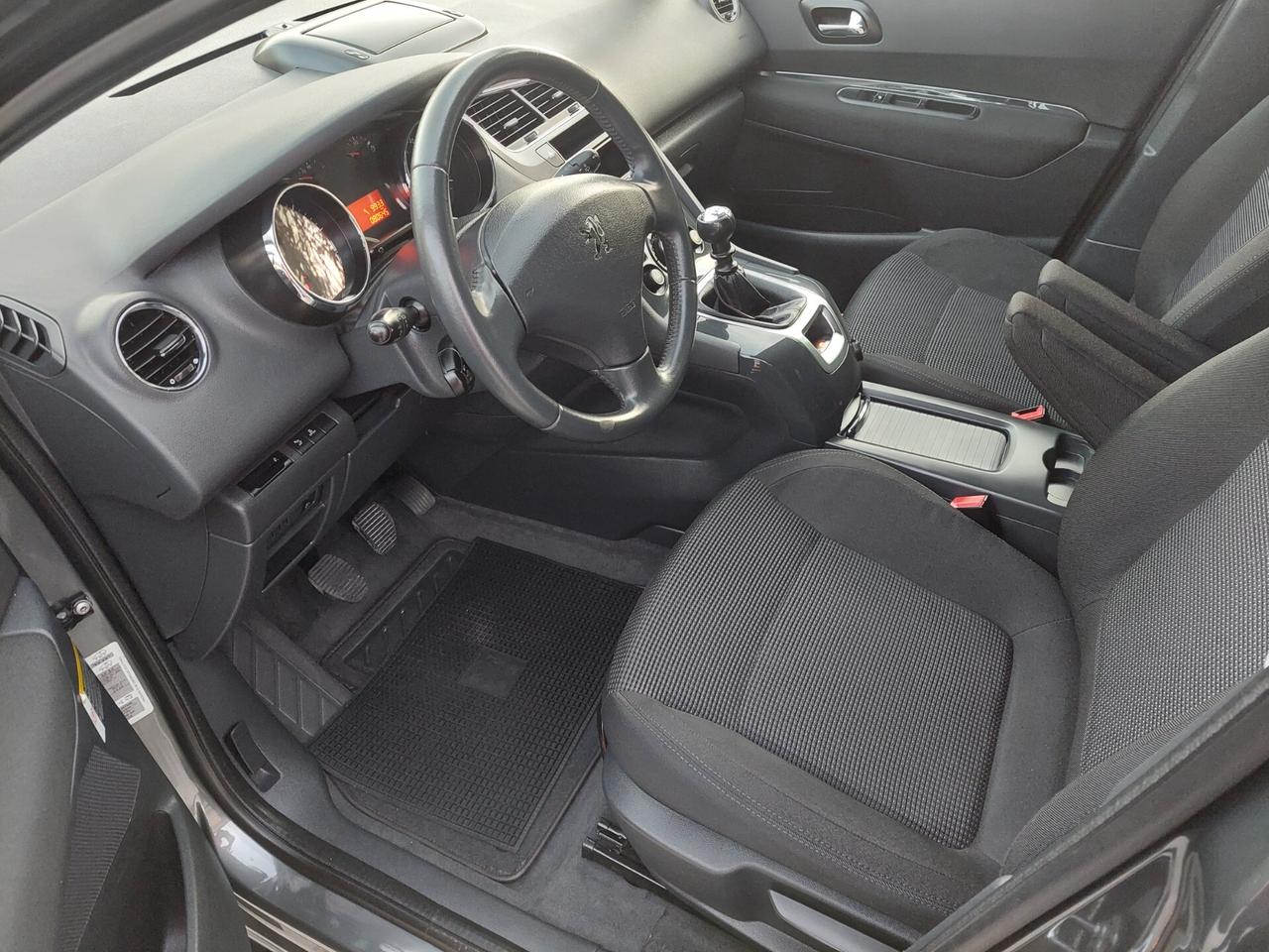 Peugeot 5008 1.6 HDi 110CV 80.000km 7posti