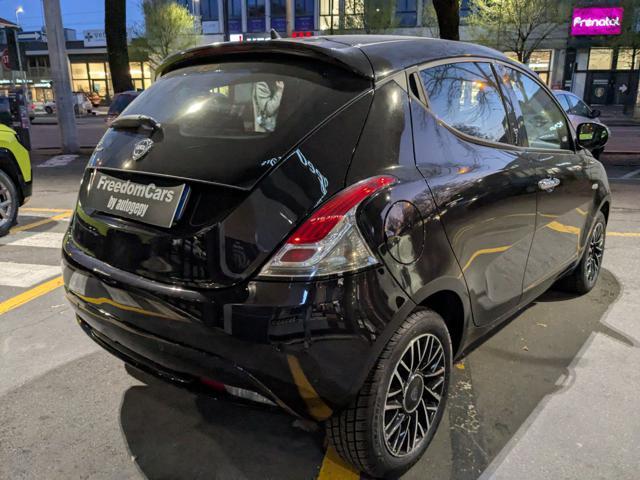 LANCIA Ypsilon 1.2 69 CV 5 porte Gold