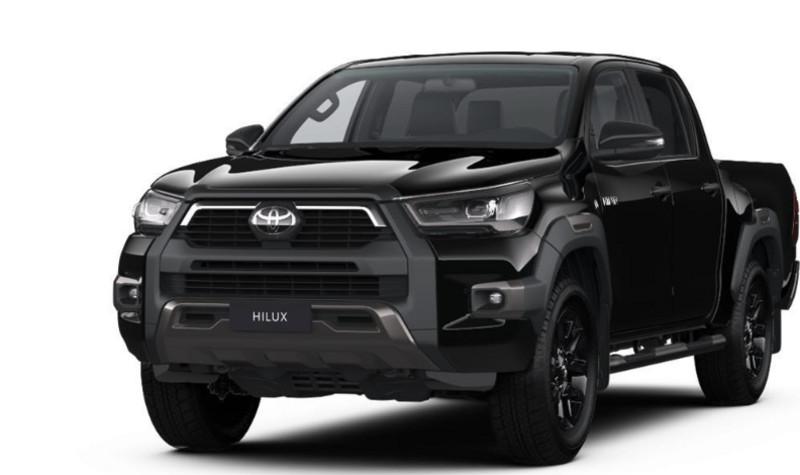 Toyota Hilux 2.4 D-4D A/T 4WD 4 porte Double Cab Invincible