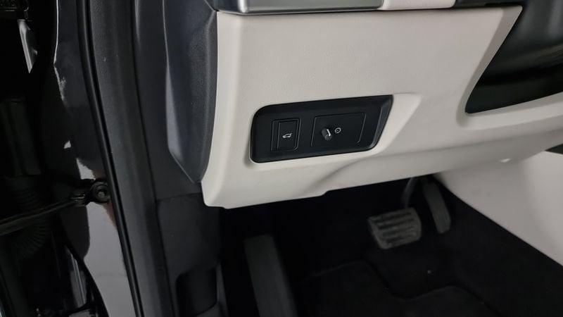 Jaguar E-Pace E-Pace 2.0D I4 163 CV AWD Auto SE N1 Autocarro