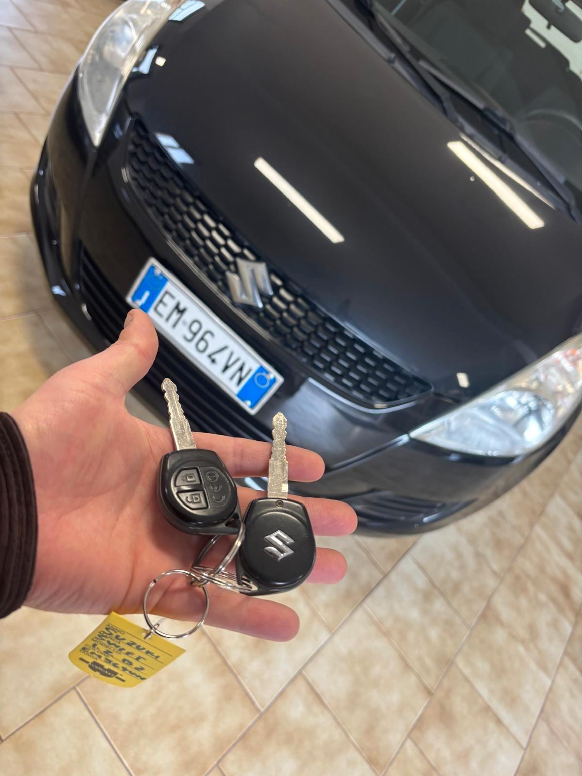 SUZUKI SWIFT ANNO 2012 BZ 1.2 ADATTA NEOPATENTATI KM 167 MILA