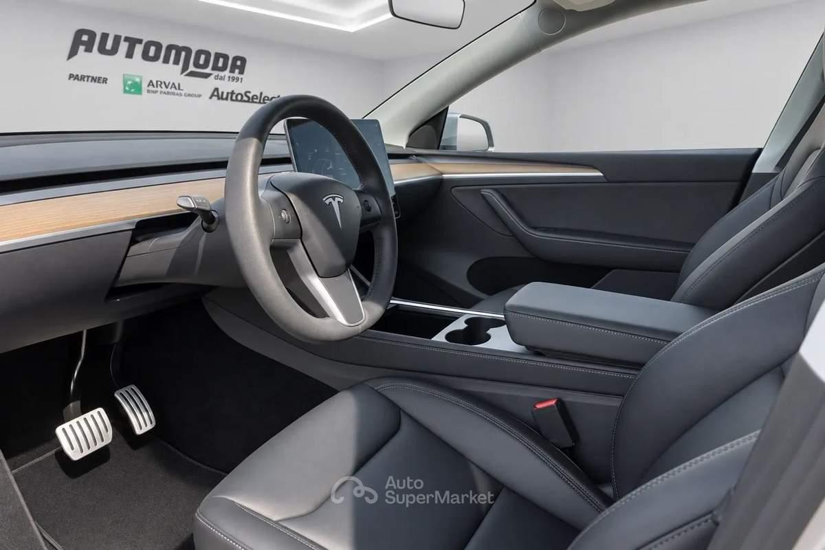 Tesla Model Y Performance Dual Motor awd