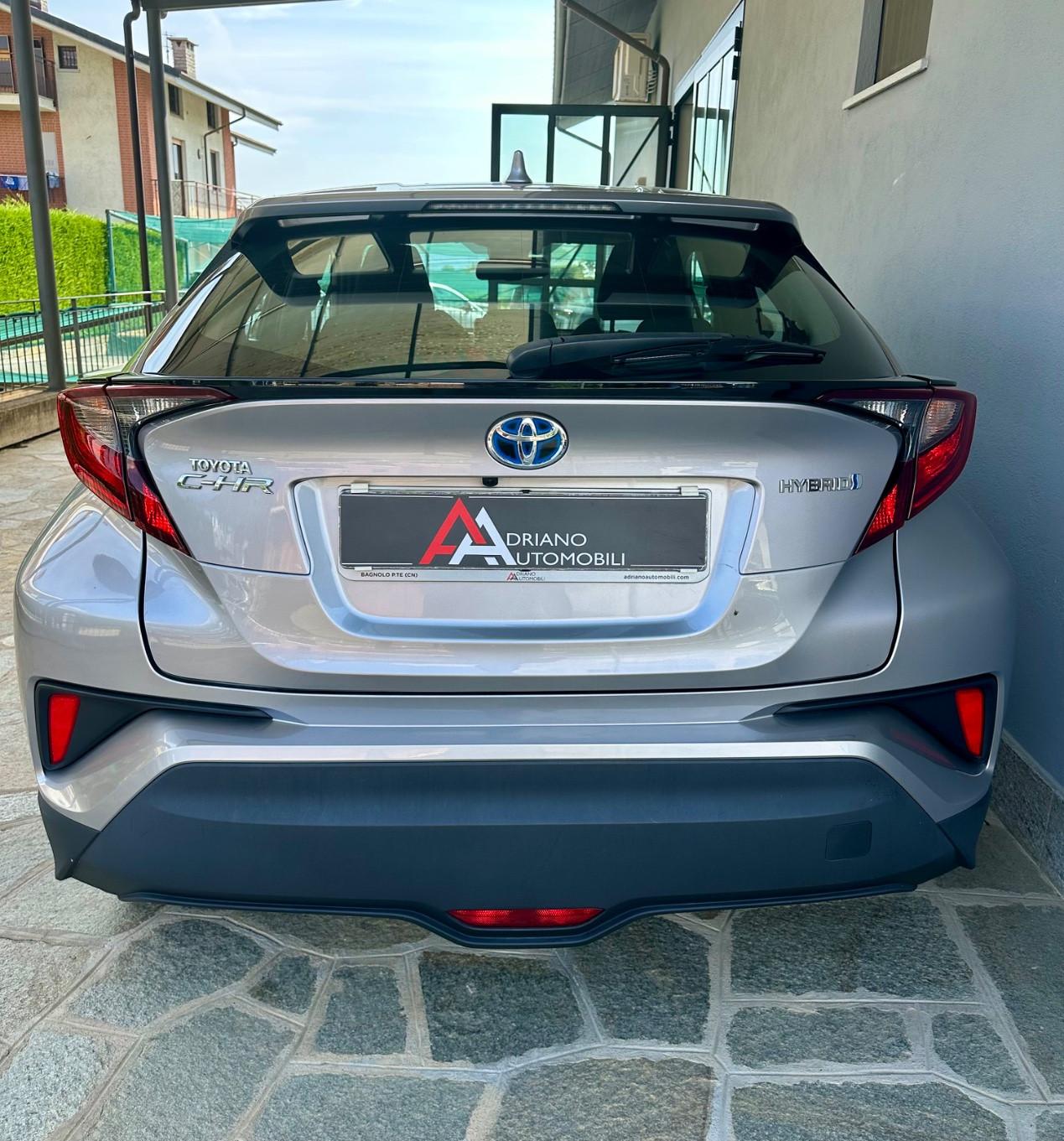 Toyota C-HR 1.8h Business e-cvt