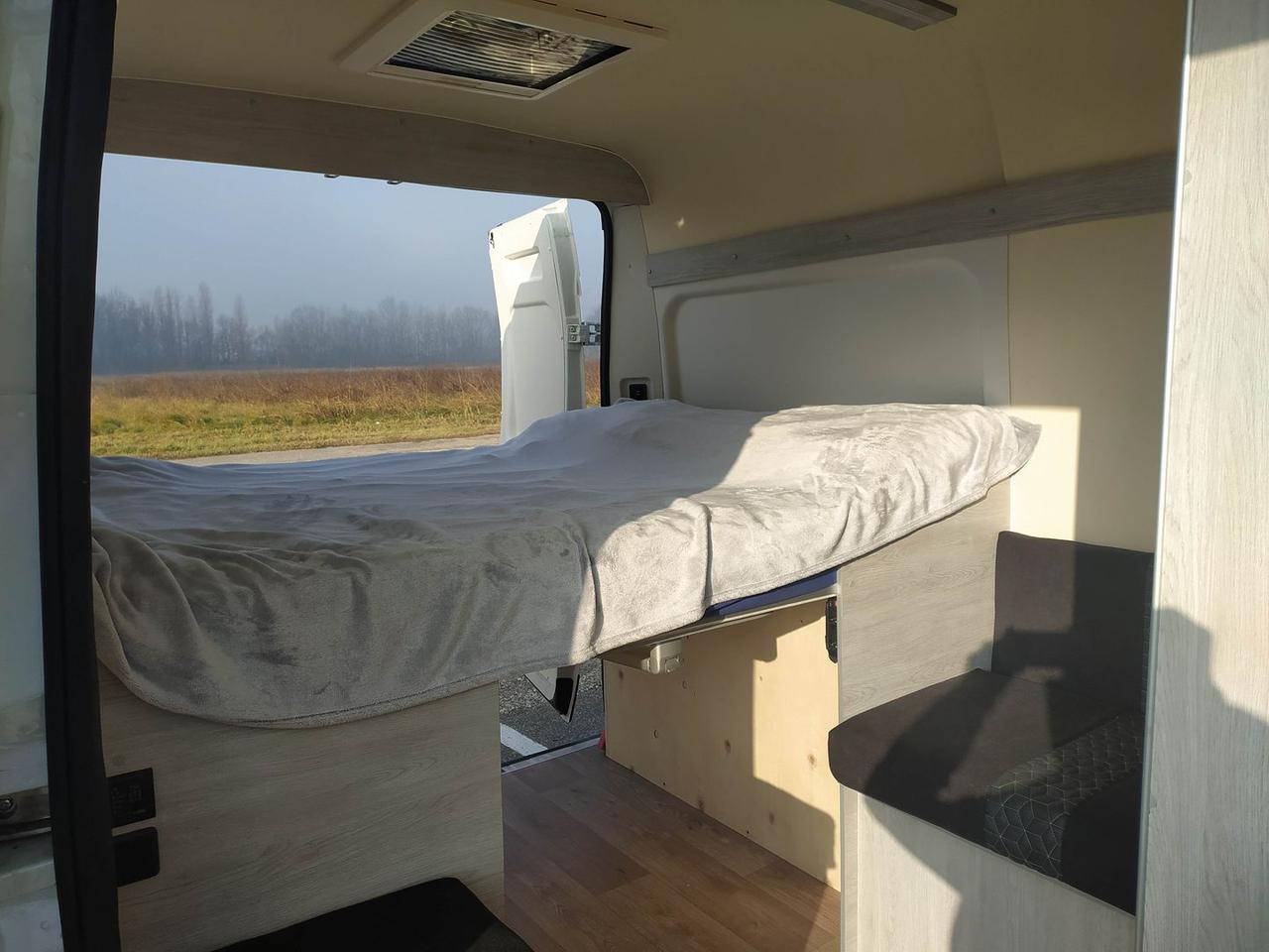 Peugeot Boxer Comfort 2.2 Blue HDI Camper #8237