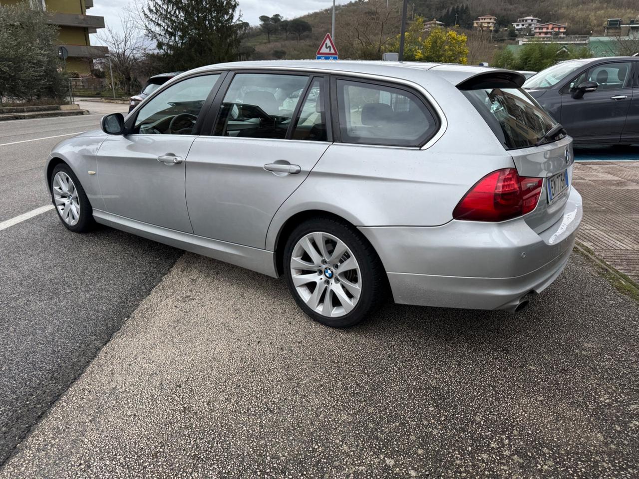 Bmw 318 318d 2.0 143CV cat Touring Attiva