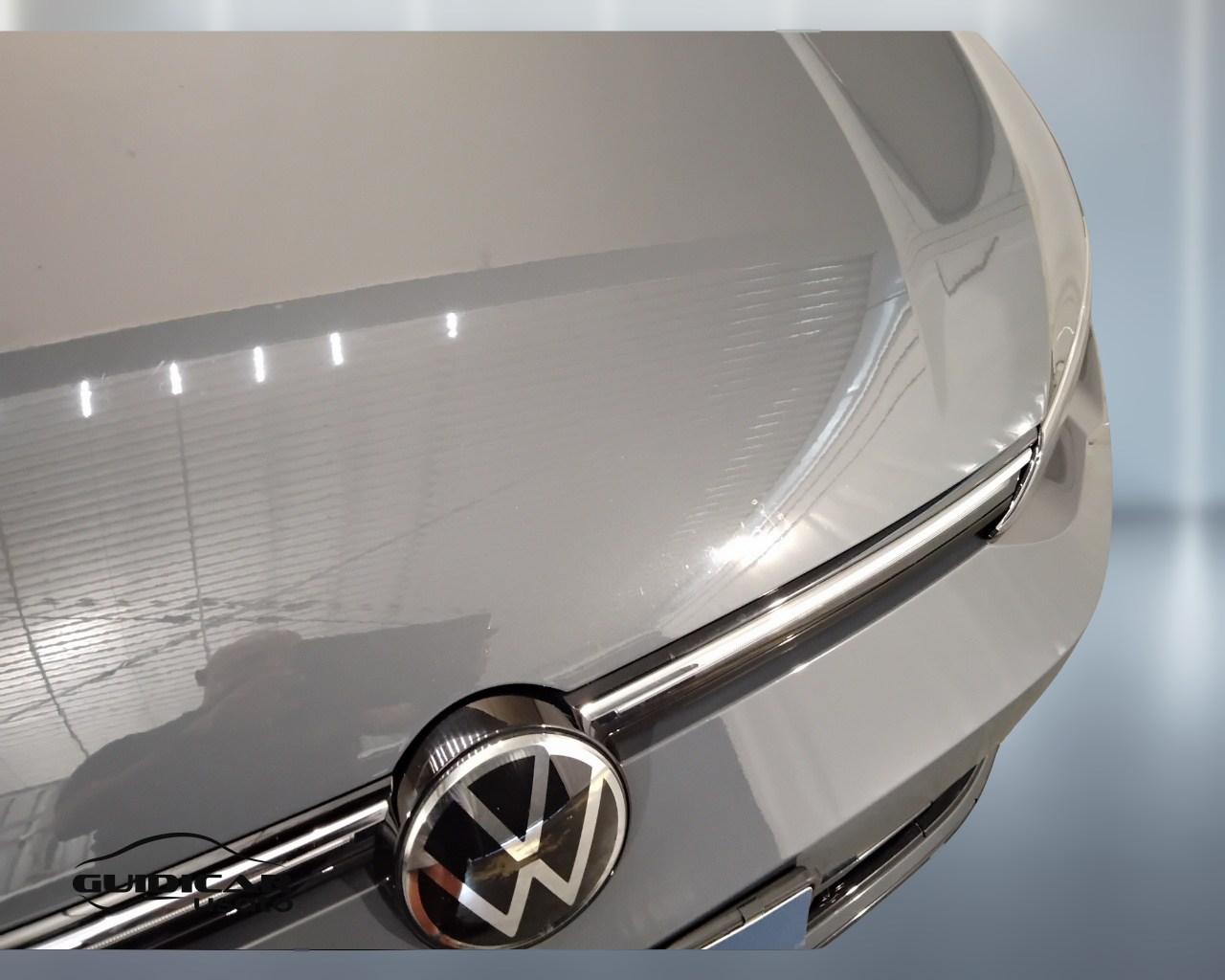 VOLKSWAGEN Golf VIII 2020 - Golf 1.5 etsi evo R-Line 130cv dsg