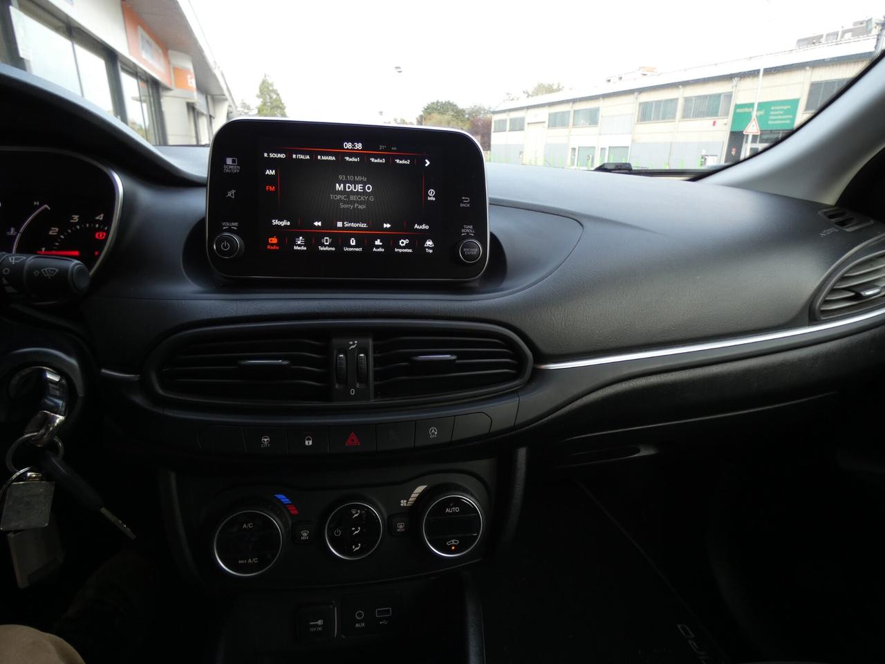 FIAT Tipo (2015-->) Tipo 1.4 T-Jet 120CV 5 port...