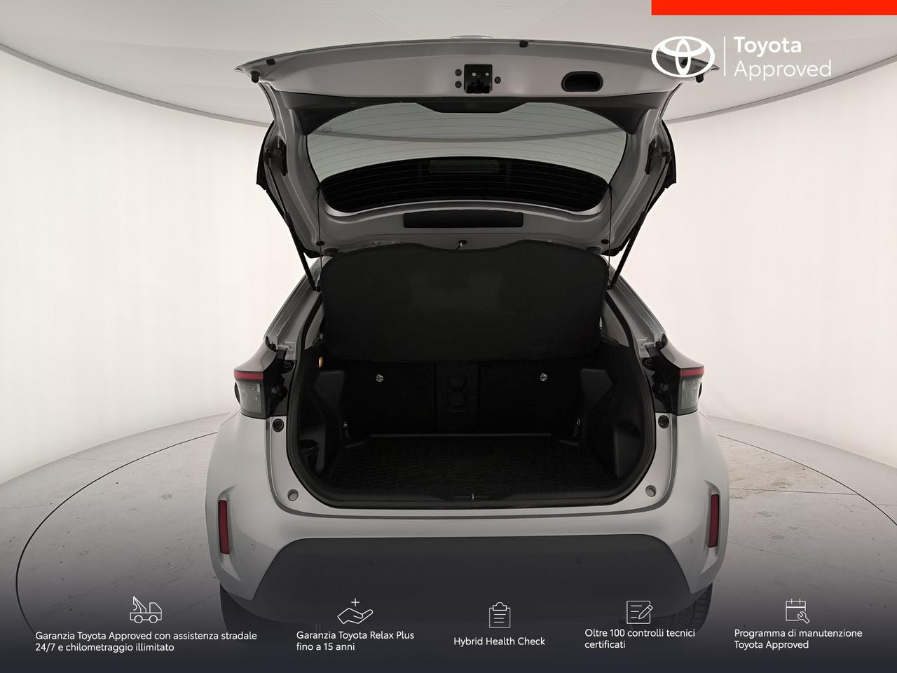 Toyota yaris cross 1.5h lounge fwd 116cv e-cvt