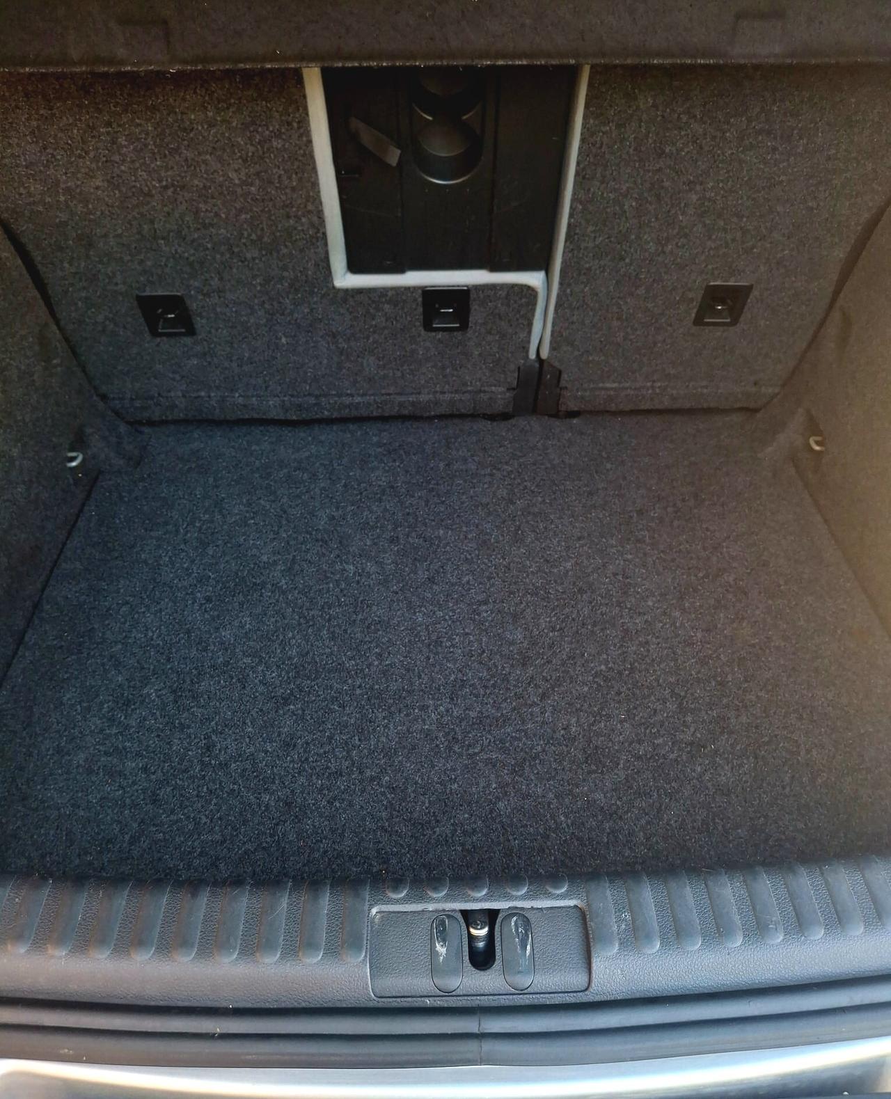 Volkswagen Tiguan 2.0 16V TDI DPF Sport & Style 4 Motion