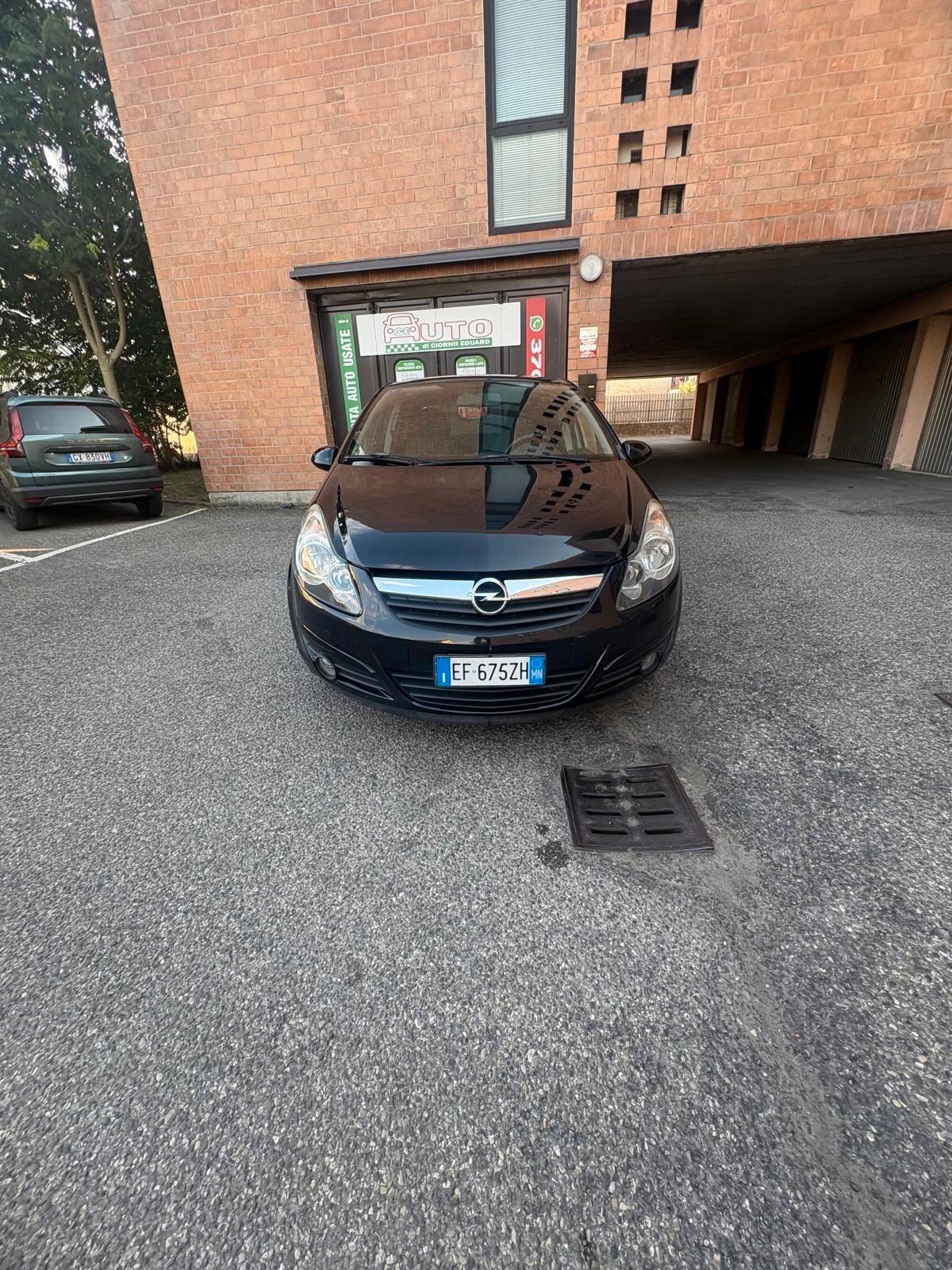 Opel Corsa 1.2 80CV 5 porte GPL-TECH Edition