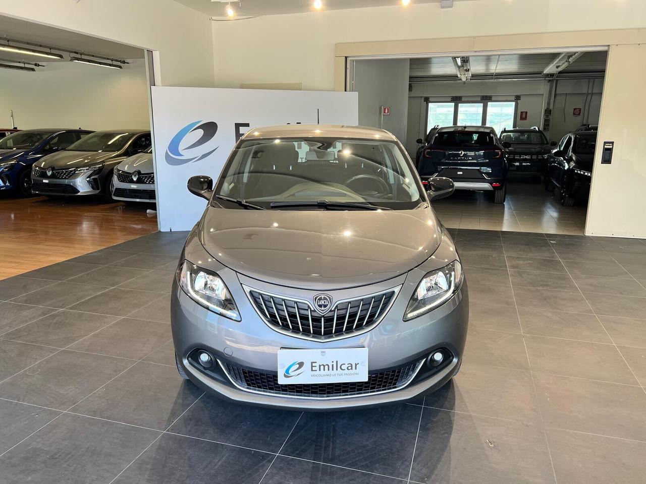 Lancia Ypsilon 1.0 FireFly 5 porte S&S Hybryd Gold