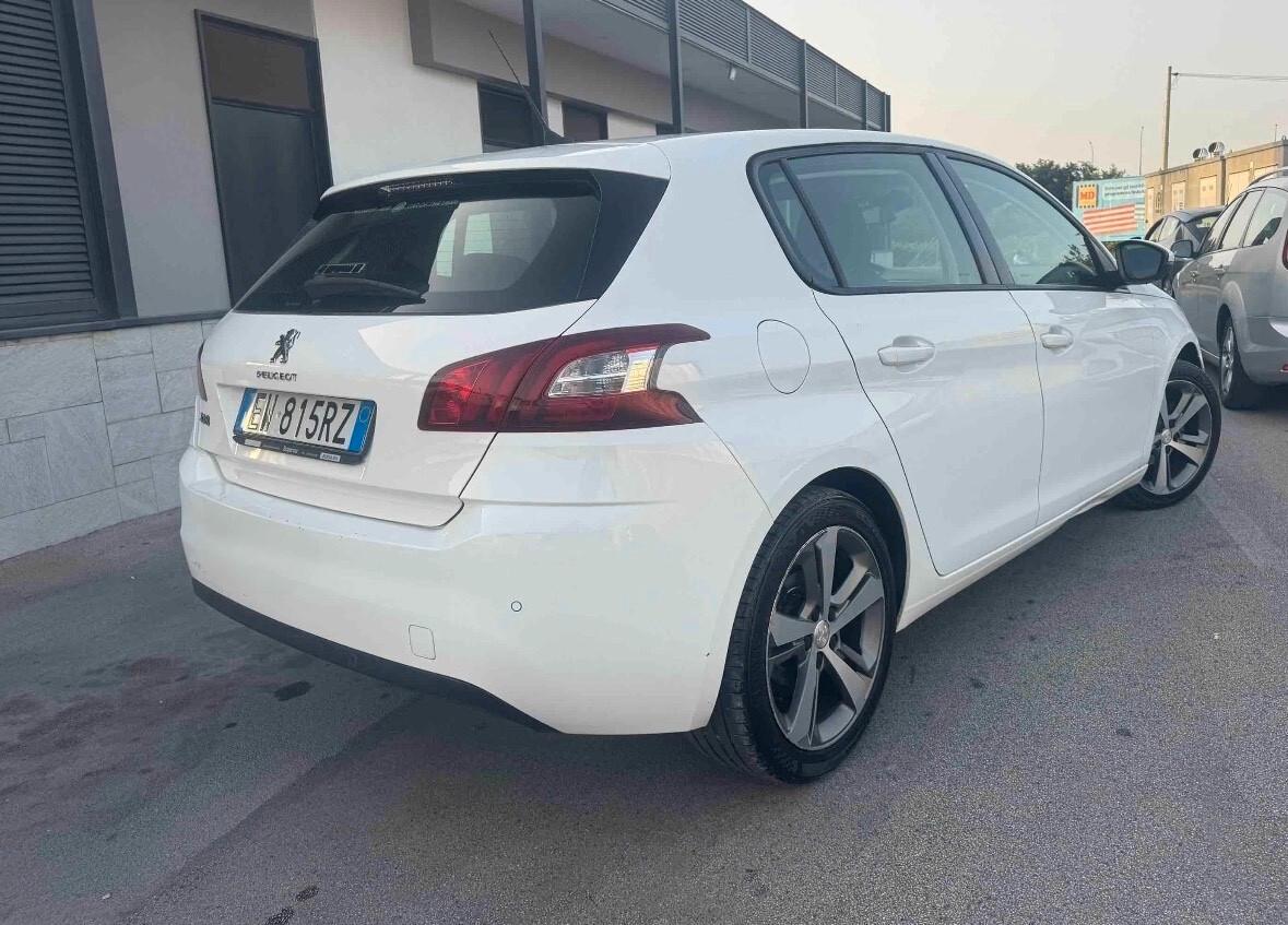 Peugeot 308 1.6 HDi 92 CV Allure