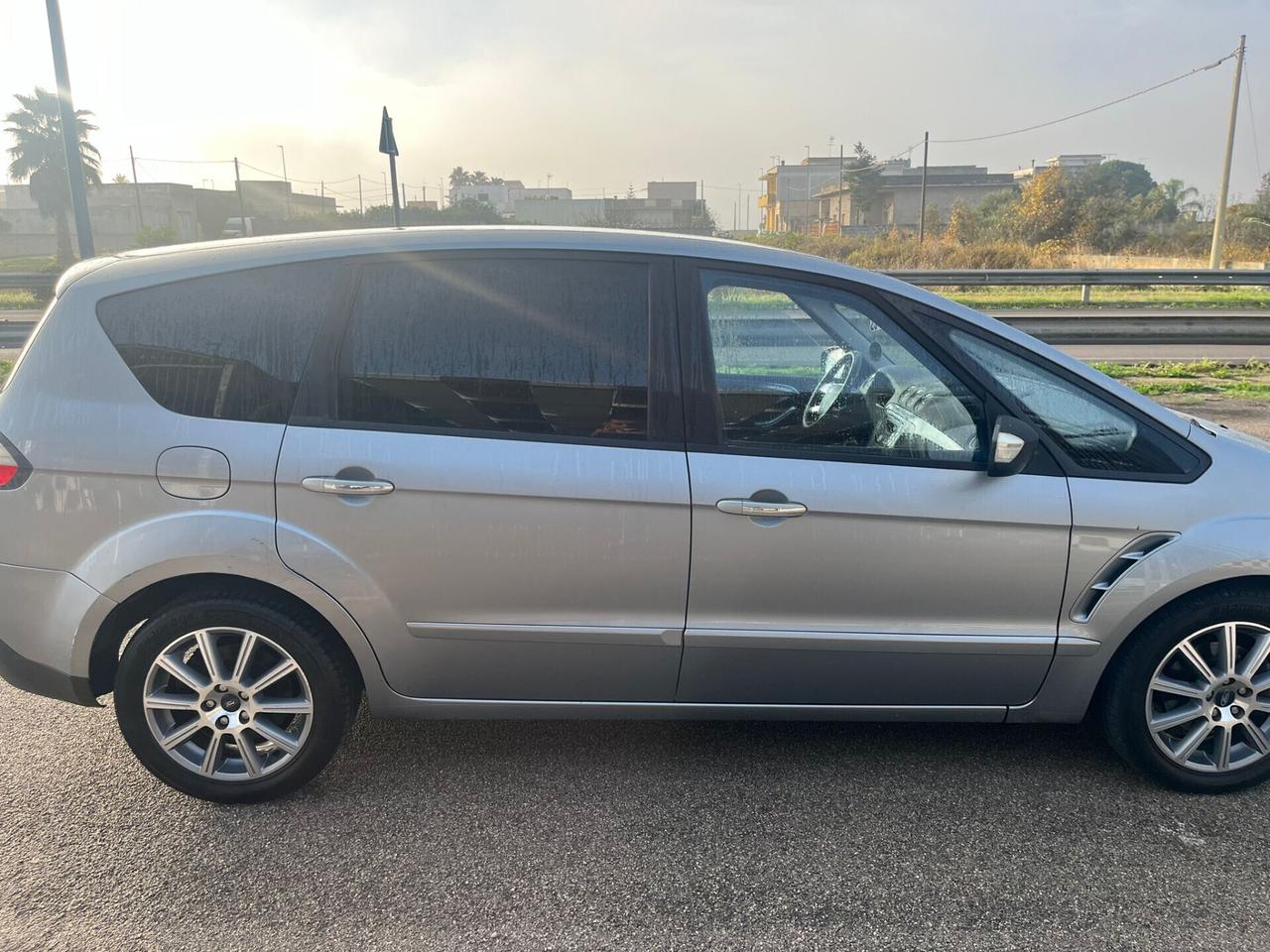 Ford S-Max 2.0 TDCi 140CV Titanium Unipro