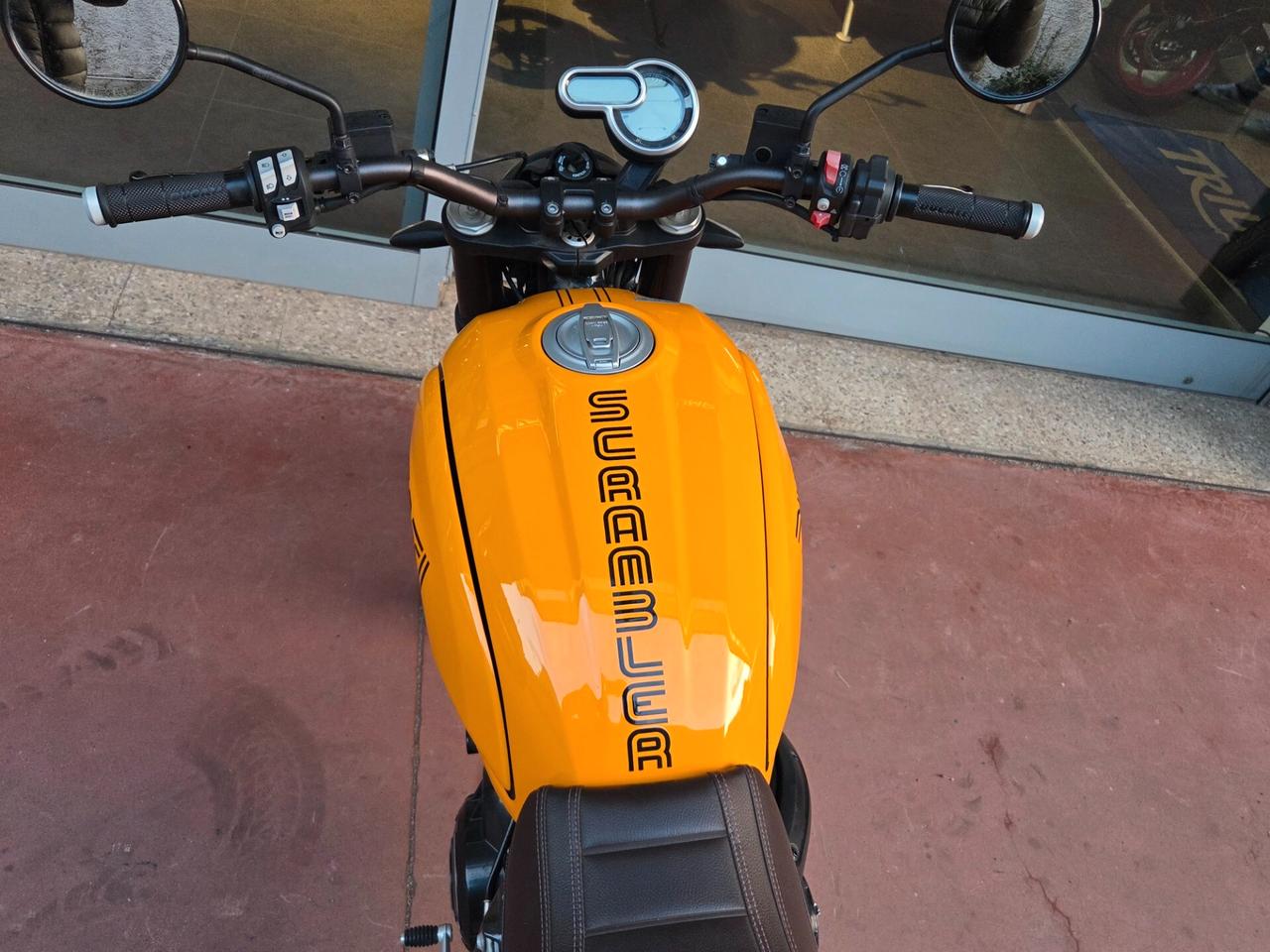 Ducati Scrambler 1100 TRIBUTE PRO