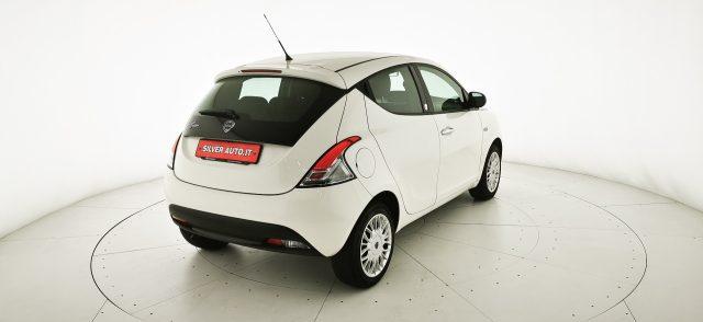 LANCIA Ypsilon 1.2 69 CV 5 porte GPL Ecochic Silver