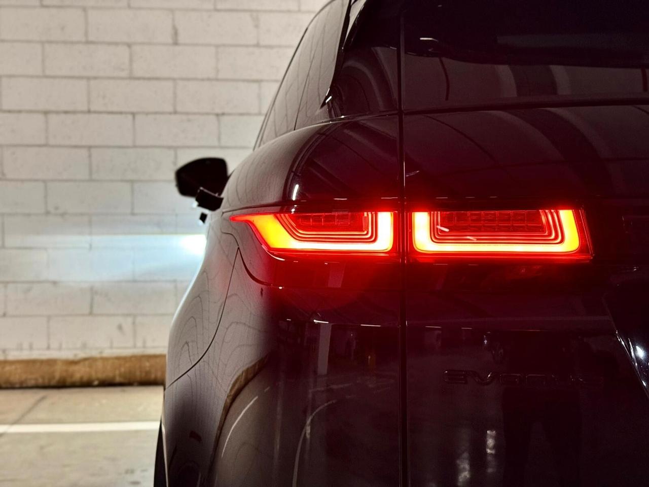 Land Rover Range Evoque 2.0D I4-L.Flw 150 CV AWD Auto R-Dynamic