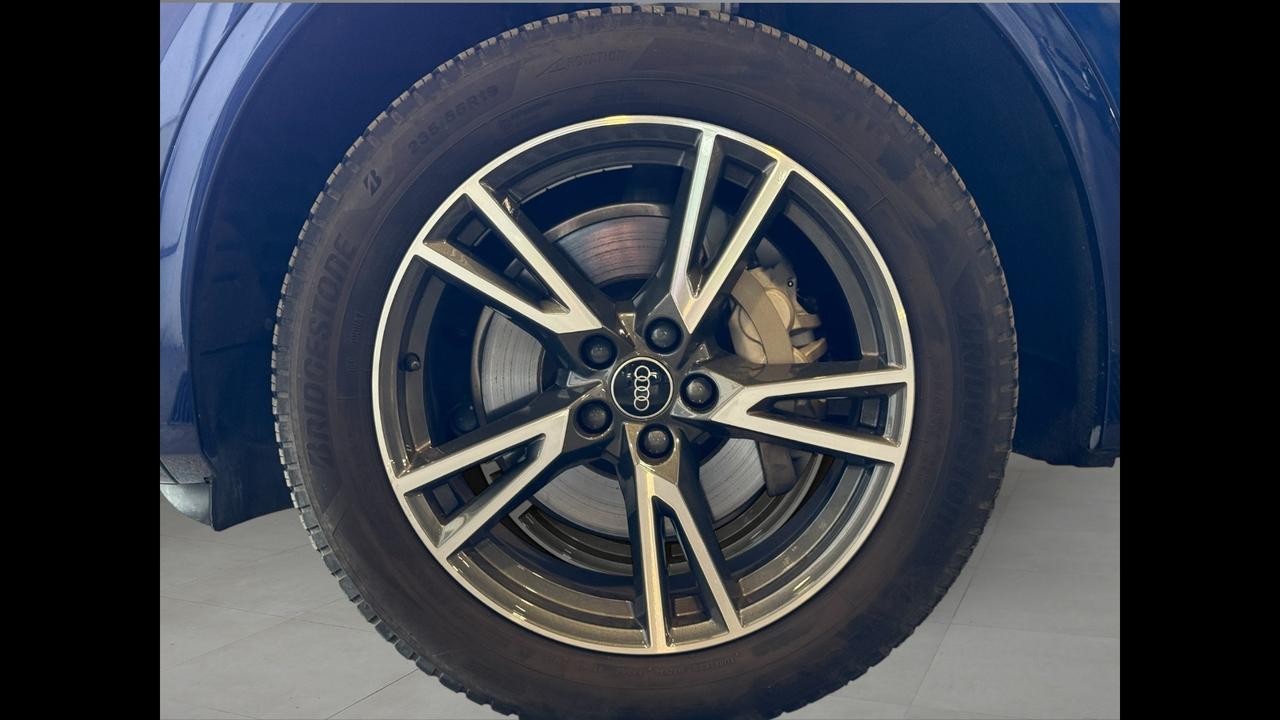 AUDI Q5 II 2020 - Q5 40 2.0 tdi mhev 12V S line quattro s-tronic