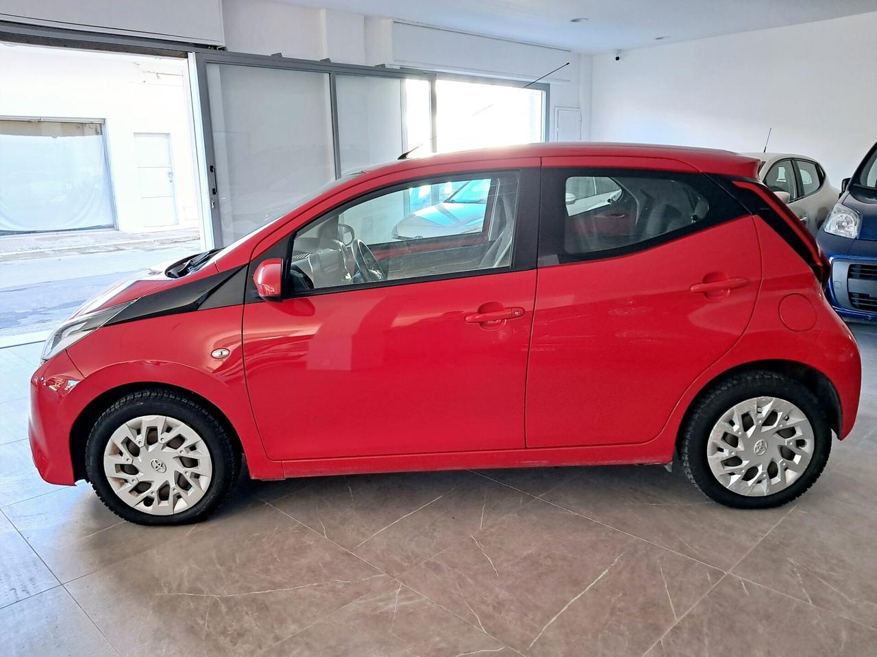 Toyota Aygo 1.0 72 CV 5 porte
