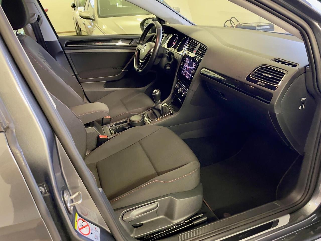 Volkswagen Golf 1.0 SOUND 110 CV