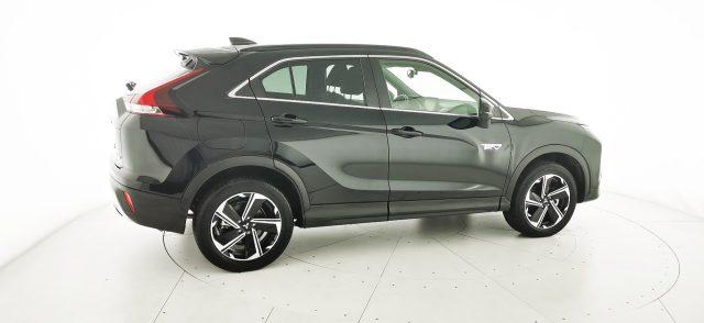 MITSUBISHI Eclipse Cross 2.4 MIVEC 4WD PHEV Instyle SDA Pack 0