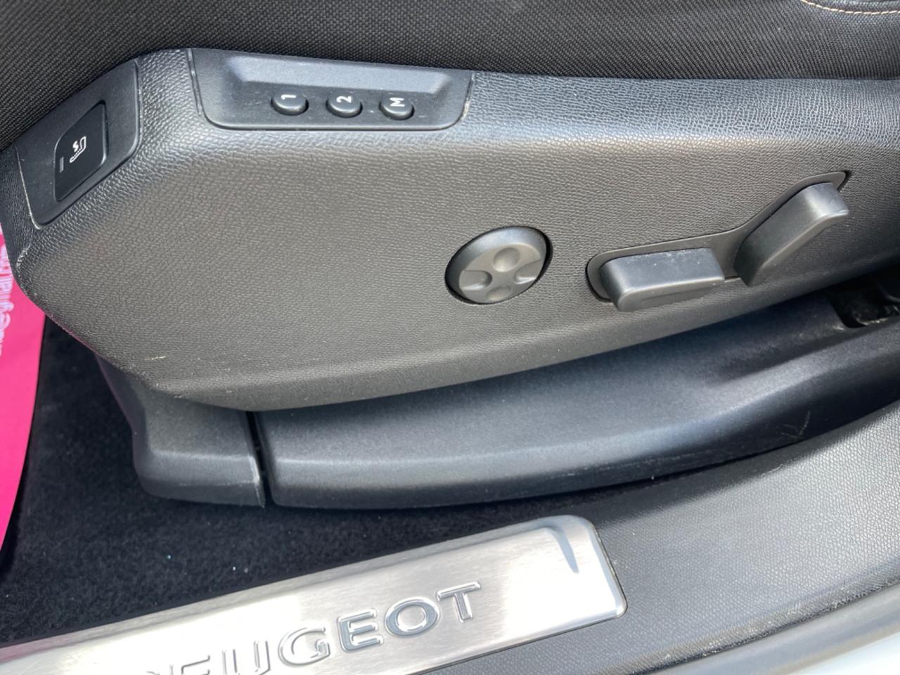 PEUGEOT 3008 GT 1.5 130CV CAM Tetto 2021