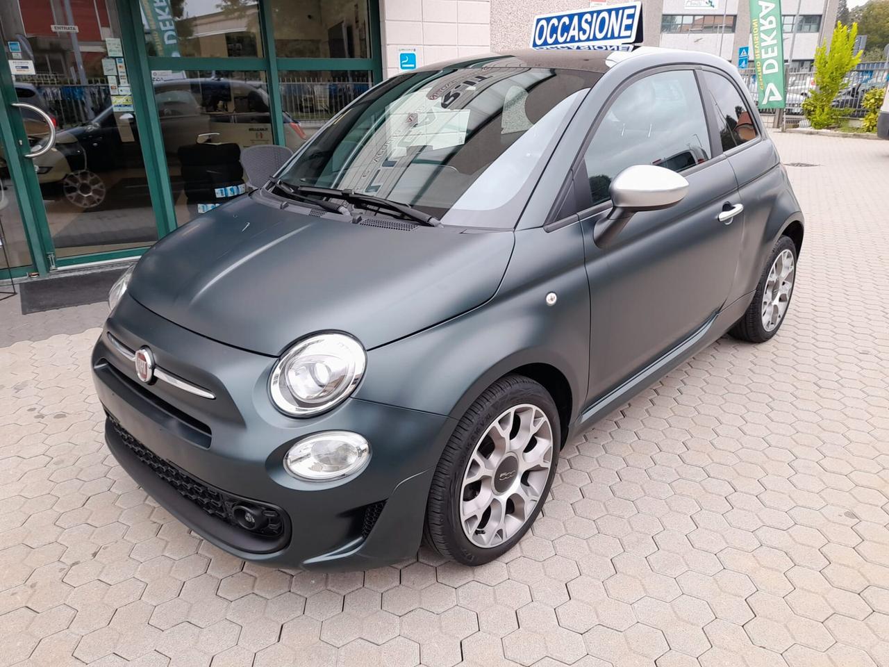 Fiat 500 1.0 Hybrid Rockstar