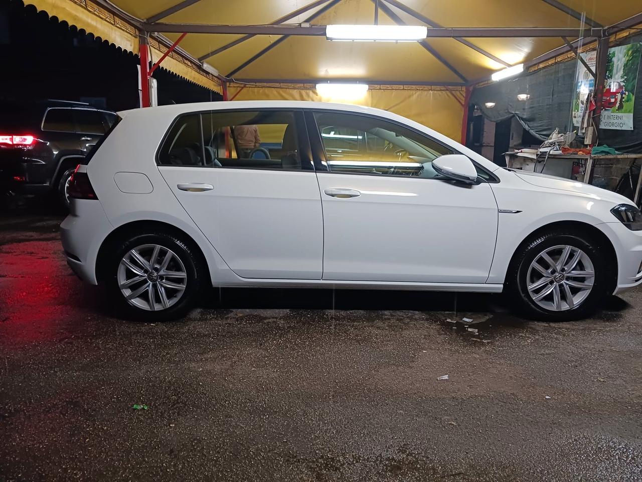 Volkswagen Golf 1.5 TGI DSG 5p. Business BlueMotion Technology