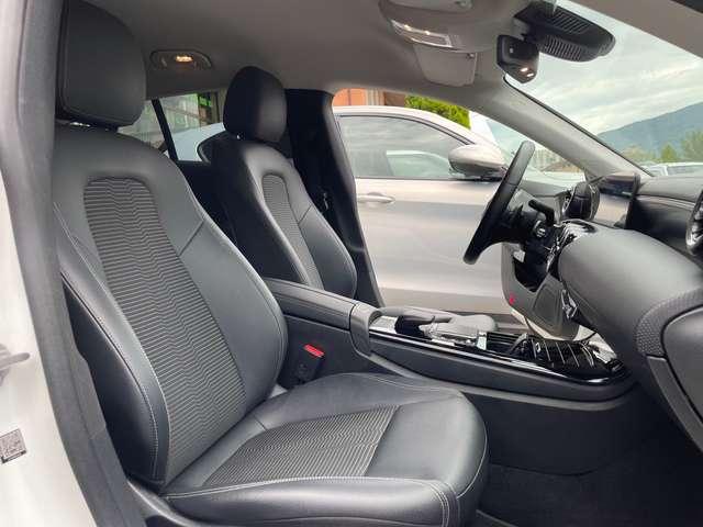 Mercedes-Benz CLA 180 Shooting Brake d Sport auto Doppio Display