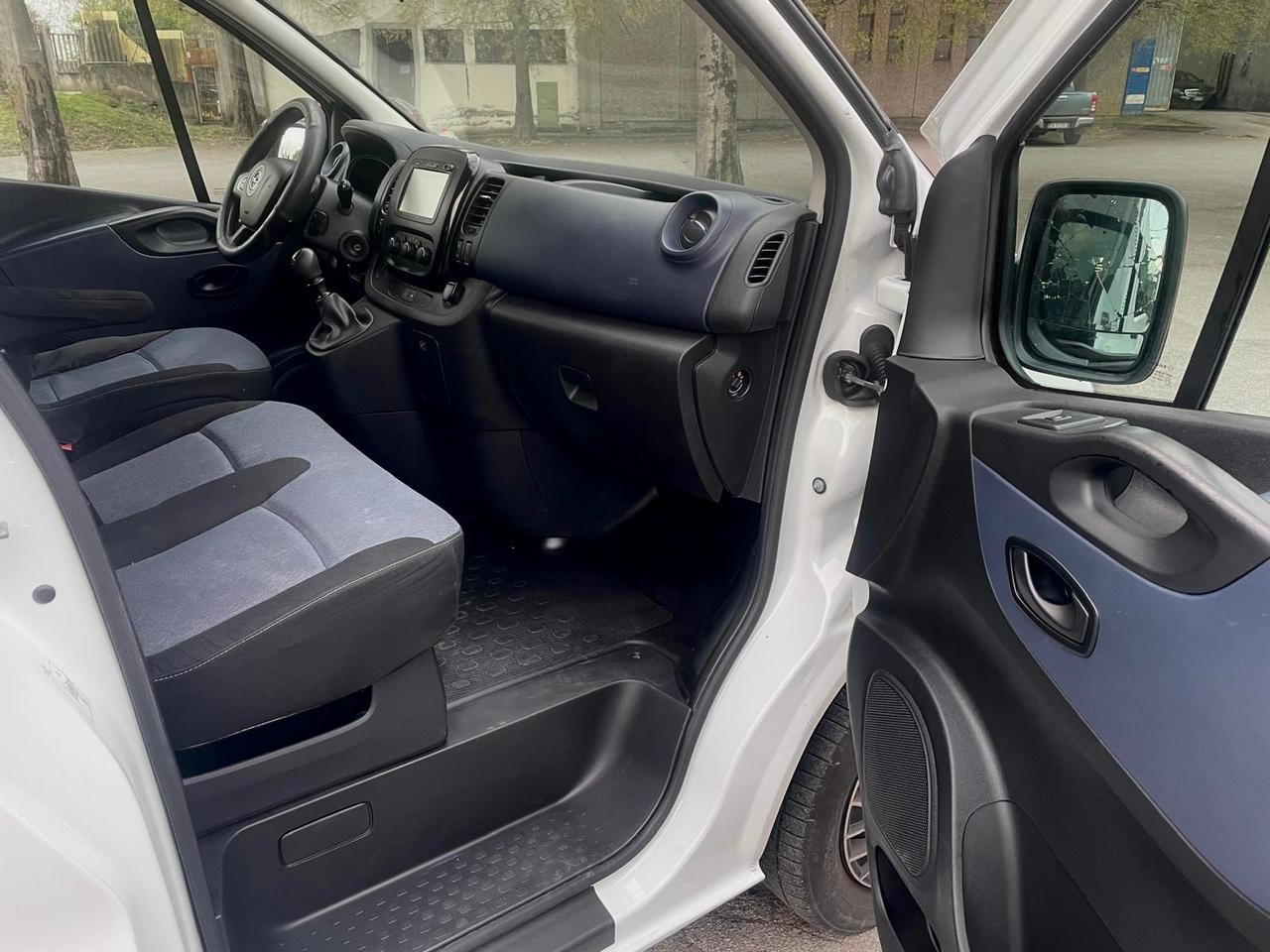 Opel Vivaro 1.6 Diesel 9 posti 2017