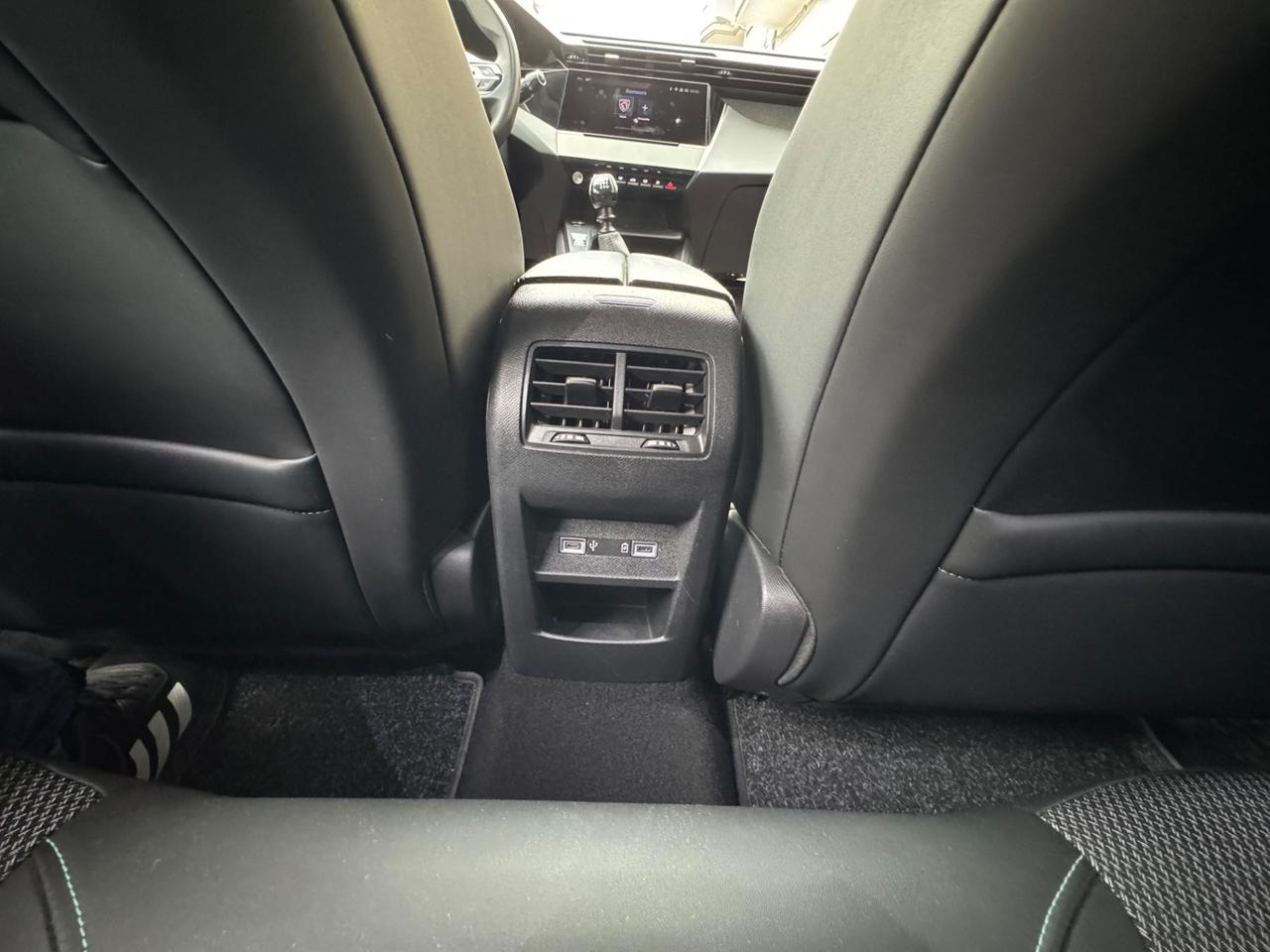 Peugeot 308 BlueHDi 130 EAT8 SW Allure Pack