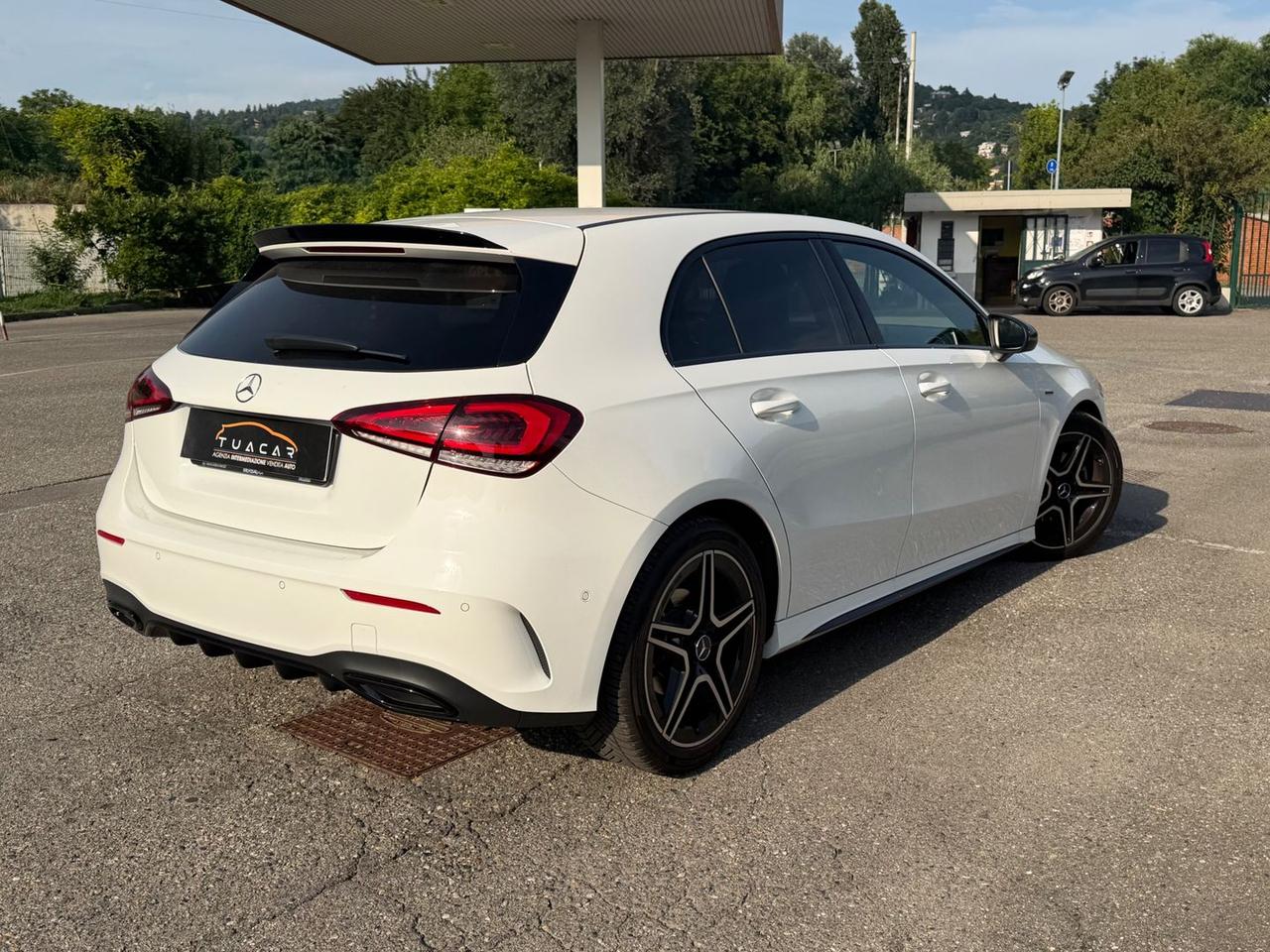 Mercedes-Benz A 180 AMG Line Premium A 180 #11354