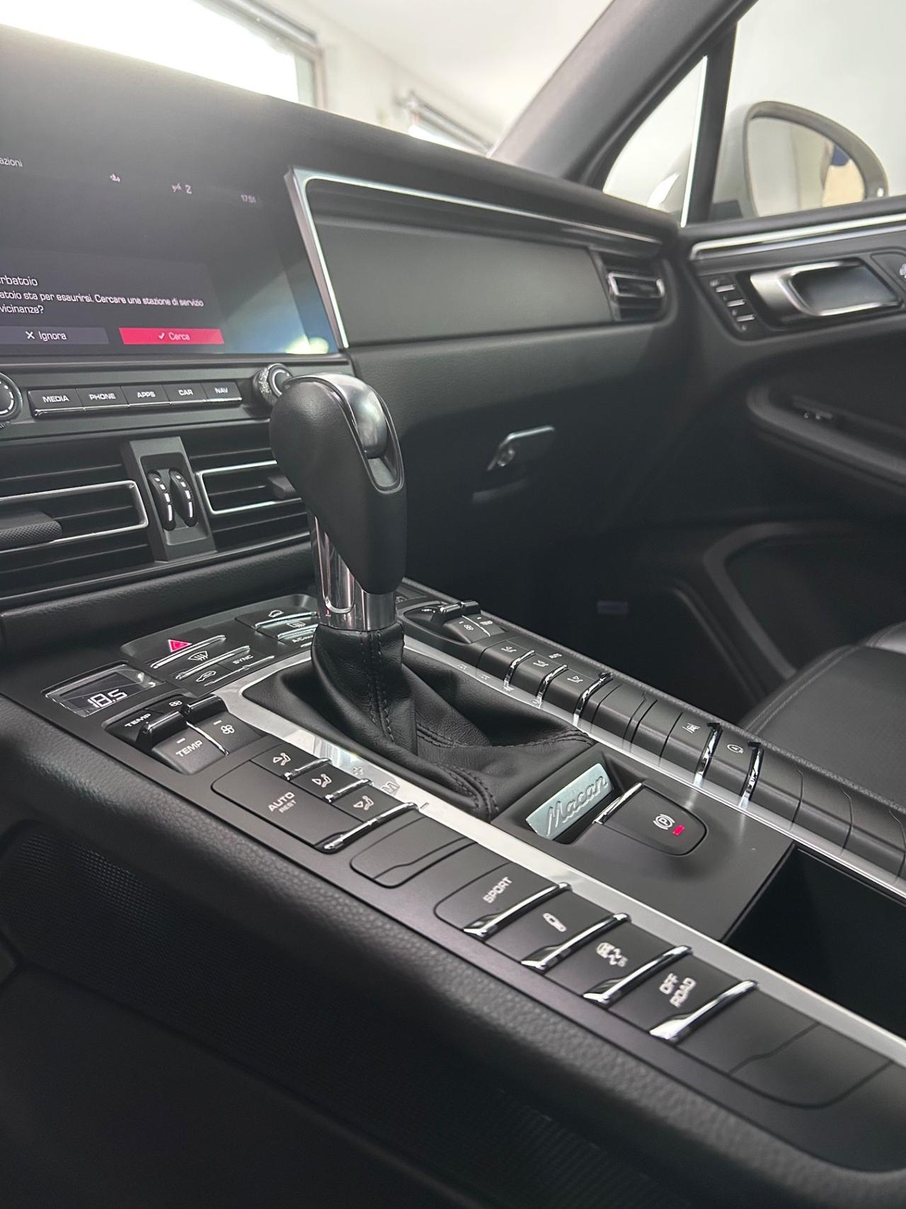 Porsche Macan 2.0 allestimento Full