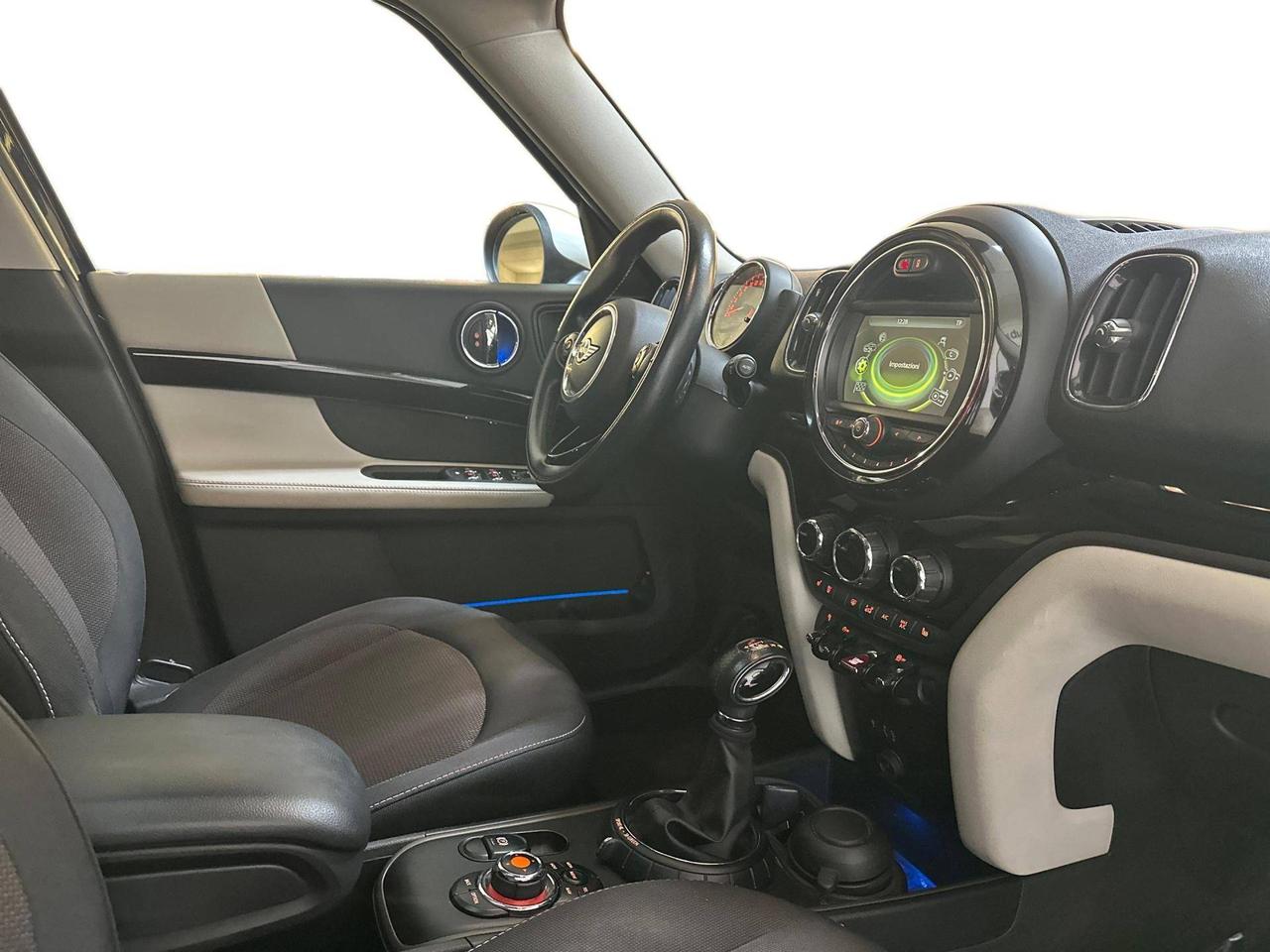 MINI Countryman Cooper D Hype