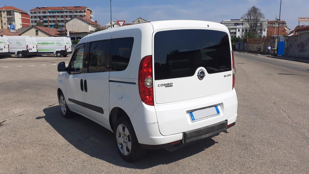 Doblò trasporto disabili ribassato Focaccia