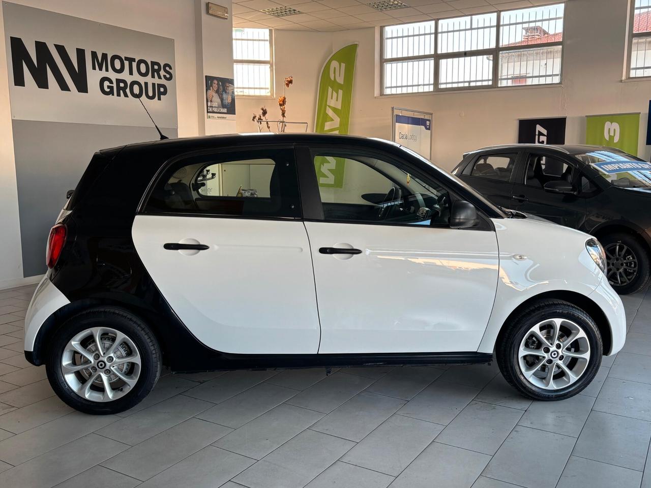 Smart ForFour 70 1.0 twinamic Youngster
