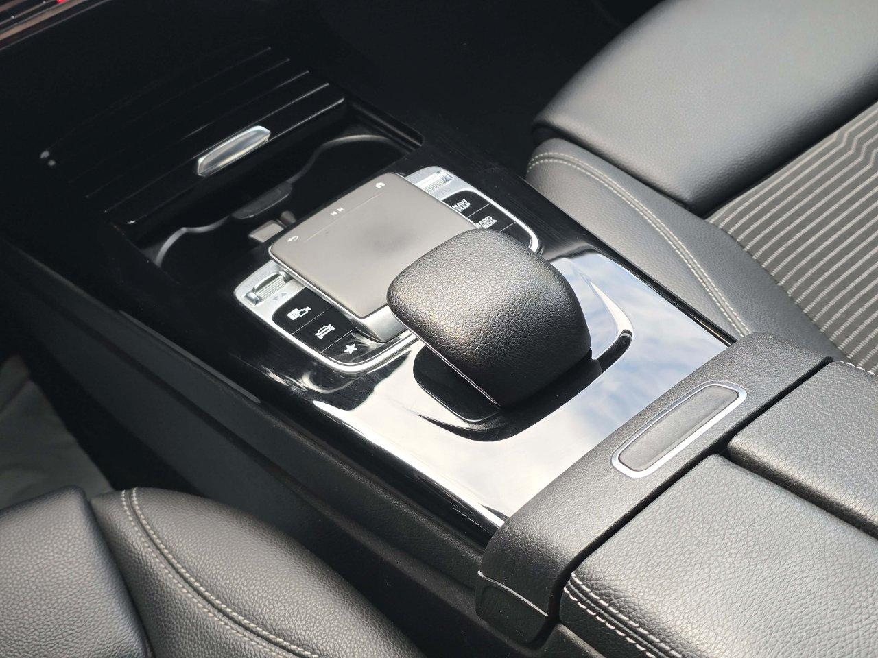 Mercedes A 180 D NIGHT EDITION AUTOMATGICA CAMERA/NAVI/18