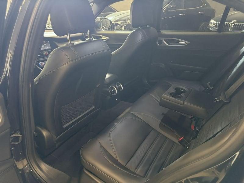 Alfa Romeo Giulia 2.2 Turbodiesel 210 CV AT8 AWD Q4 Veloce