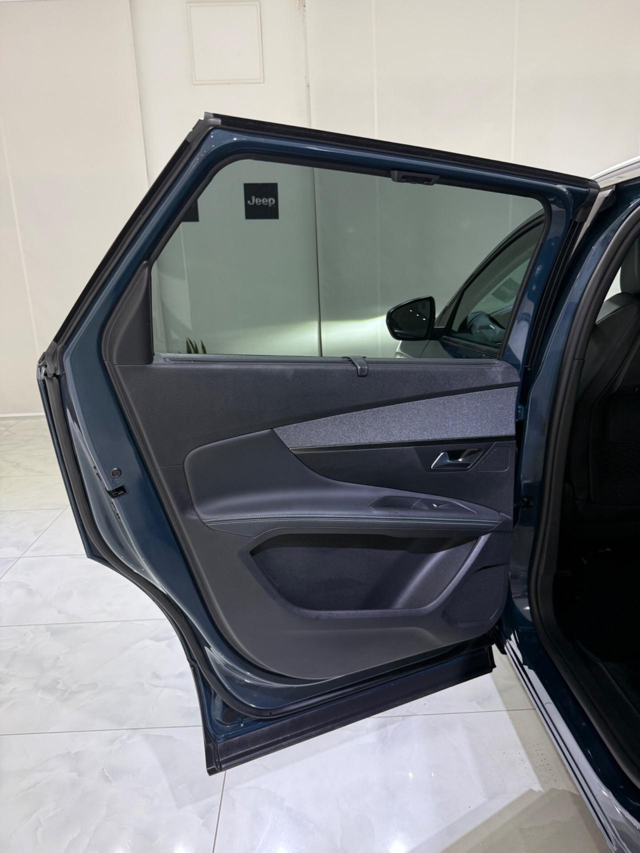 PEUGEOT 5008 ALLURE PACK UNICO PROPRIETARIO CON IVA ESPOSTA
