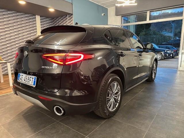 Alfa Romeo Stelvio 2.2 Turbodiesel 160 CV AT8 RWD Business