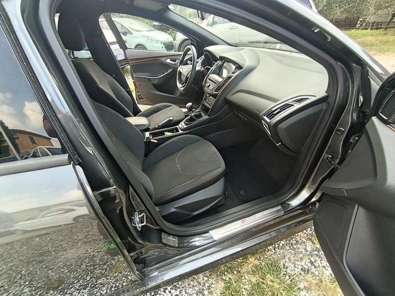 Ford Focus 1.5 TDCi 120cv S&S ST Line