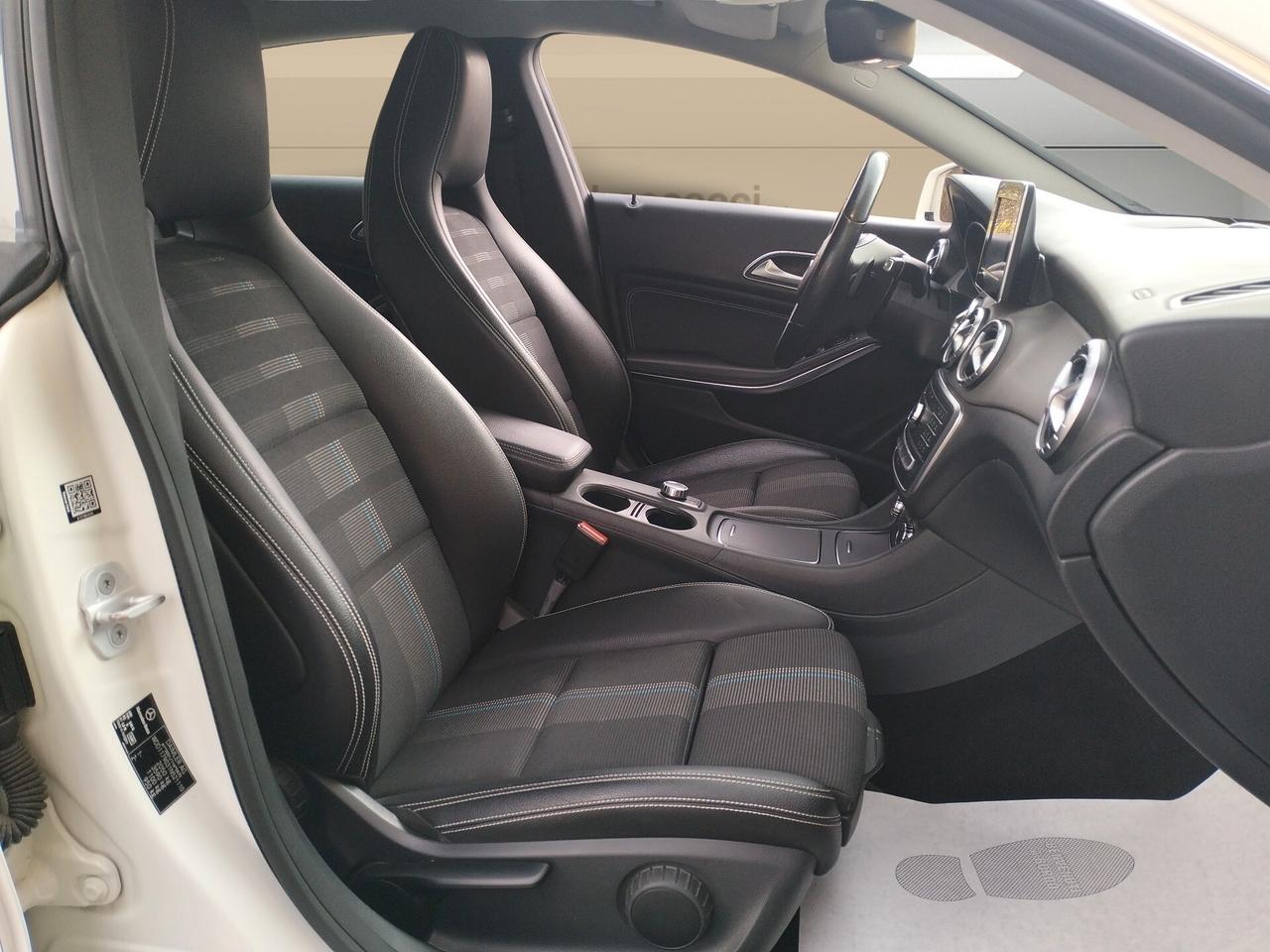 Mercedes-Benz CLA 220 d Shooting Brake Premium auto FL