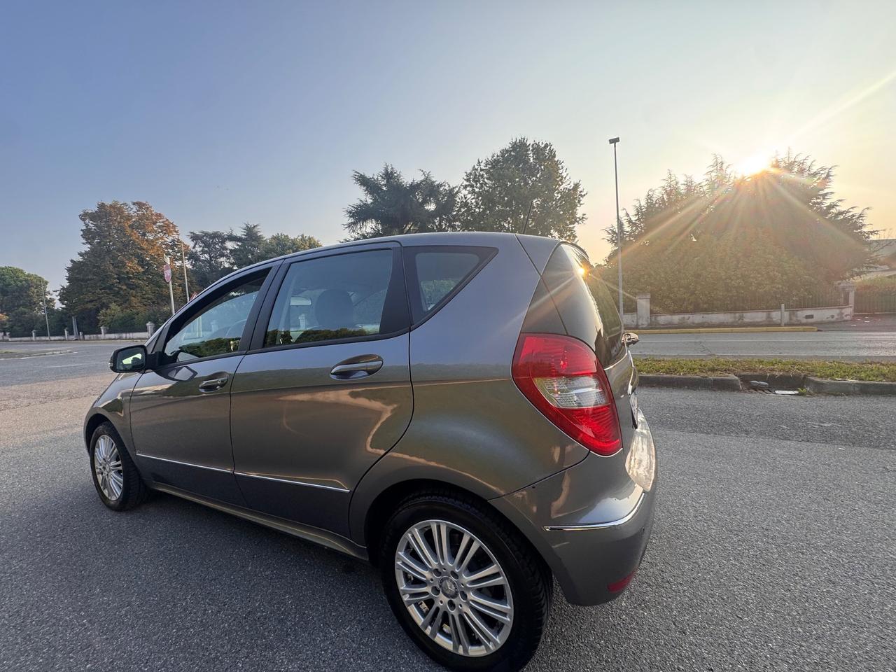 Mercedes-benz A 150 BlueEFFICIENCY Coupé Avantgarde