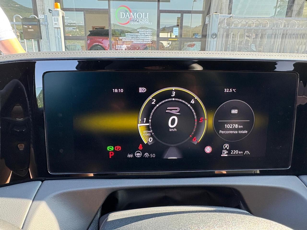 Volkswagen Tiguan VOLKSWAGEN TIGUAN 2.0 TDi R-LINE