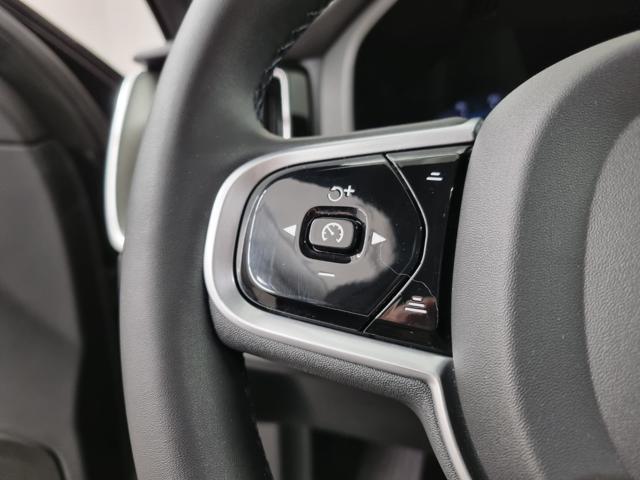 VOLVO XC60 B4 automatico Plus Dark