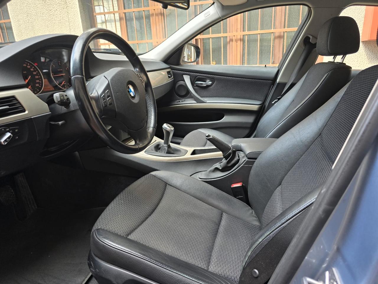 Bmw 320 320d cat xDrive Touring Attiva